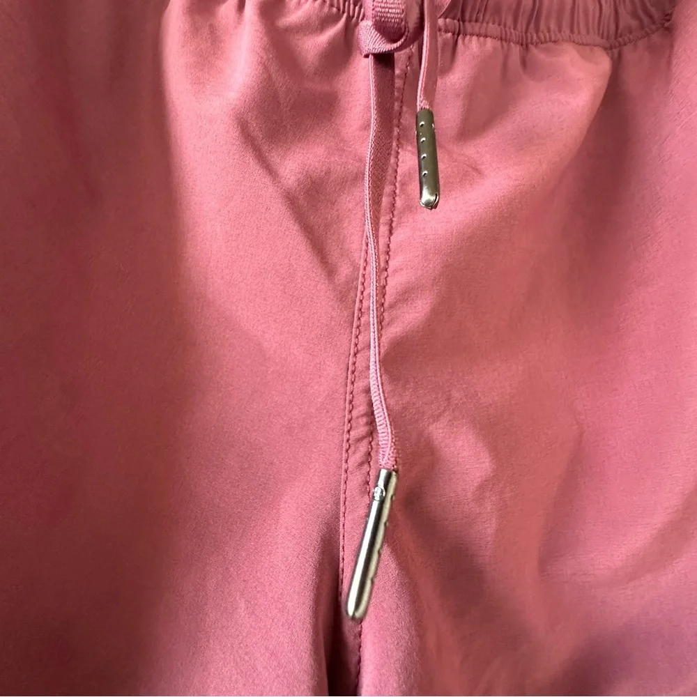Lululemon Athletica Choose a Side Reversible  Double-Layered Shorts 10 - Picture 2 of 7